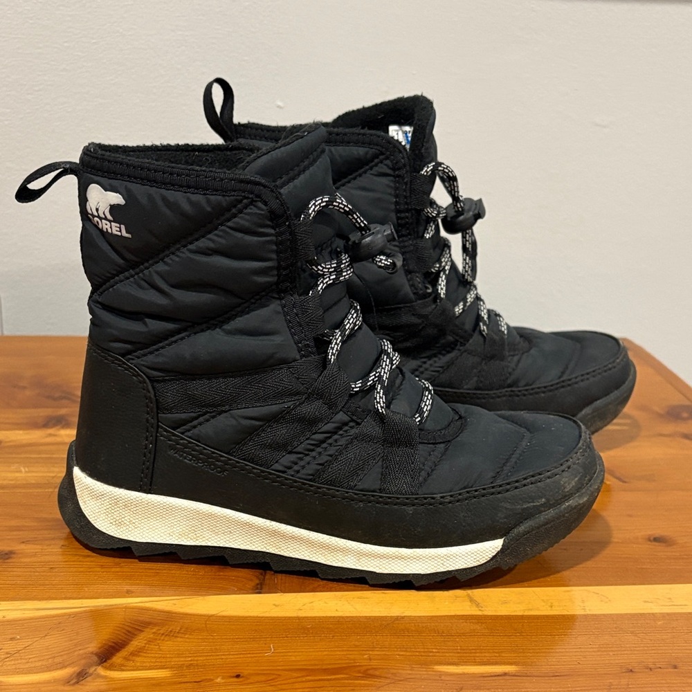 Sorel kids Black Quilted Lace-Up Boots